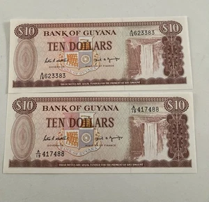 X2 GUYANA 10 Dollars Banknotes Prefix A19 417488-A18 623383 (672) - Picture 1 of 2