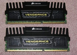 Corsair Vengeance 8 GB (2x4GB) CMZ16GX3M4A1600C9 DDR3-1600 MHZ PC3-12800 - Bild 1 von 2