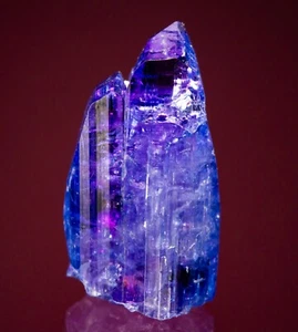 Zoisite var. Tanzanite Merelani Hills, Manyara, Tanzania Gressman coll. 1904-15 - Picture 1 of 4