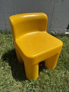 Vintage Little Tikes Kleinkind KINDERGRÖSSE gelb klobiger Stuhl stabiler Kunststoff - Bild 1 von 5