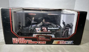 Dale Earnhardt 1:24 Goodwrench Pit Stop Show Case Diecast 1992 Racing Champions - Imagen 1 de 8