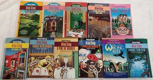 Lot 11 CHARLOTTE MacLEOD Writing as Alisa Craig Grub-and-Stakers Terrible Tide - Picture 1 of 9