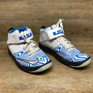 Nike LeBron James  Air Akronite Shoes 819832-101 Size 6Y Condition Pre-Owned - Picture 1 of 10