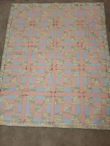 vintage hand made quilt - Picture 1 of 15