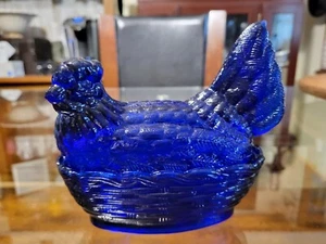 Mid Century Cobalt Blue Hen On Nest Covered Candy Dish / Trinket / Salter - Picture 1 of 12