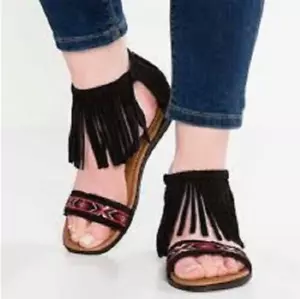 Sandalias con flecos Minnetonka Marruecos talla 6 negras gamuza bordadas con cremallera trasera planas - Imagen 1 de 9