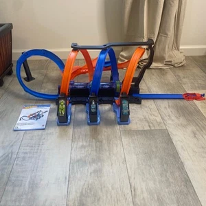 Juego de sacacorchos Hot Wheels Crash 2017 Looping Infernal Track de Mattel FTB65 - Imagen 1 de 15
