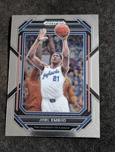 2023 Panini Prizm Draft Picks Joel Embiid #52 Kansas Jayhawks Basketball Card - Bild 1 von 2