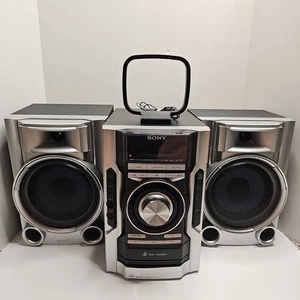 Sony MHC-EC55 Hi-Fi Shelf System 3-Disc Changer CD Player Radio Stereo Speaker - Picture 1 of 23