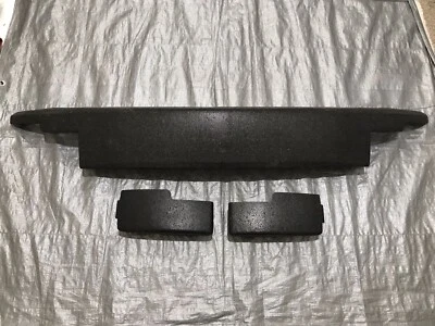 Amortiguador de impacto de refuerzo de espuma para parachoques trasero Chrysler Crossfire 2004-2008 Foto 1 de 4