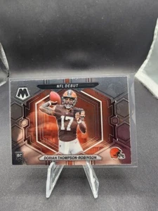 2023 Panini Mosaic, DORIAN THOMPSON-ROBINSON, NFL DEBUT, #ND-6 Cleveland Browns - Bild 1 von 2