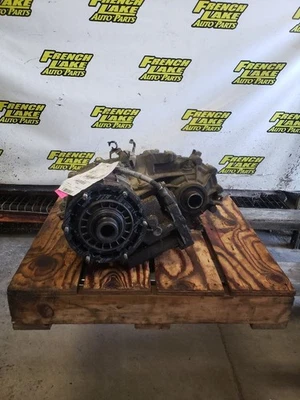 Transfer Case Assembly NP8 5.3L AT Fits 2003 YUKON XL 1500 1290028 - Image 1 of 4