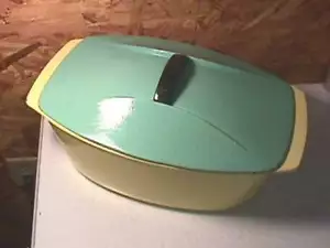 Lislet Cast Iron Roaster Enamel Finish- Canada - Picture 1 of 4