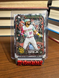 2024 Topps Holiday - Fernando Tatis Jr. Christmas Tree Variation #H44 Padres - Picture 1 of 2