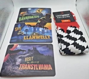 Nuevos calcetines crew de Drácula y 3 postales para Universal Monsters retro - Imagen 1 de 3