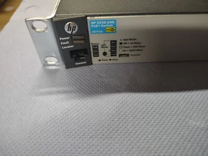 HP J9773A 2530-24G-PoE+ Switch - Bild 1 von 6