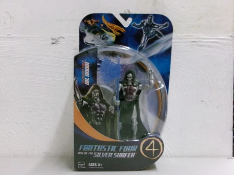2007 - HASBRO - FANTASTIC 4 RISE OF THE SILVER SURFER - DR. DOOM - NEW #34 Cover