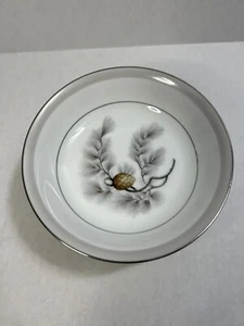 Kent Silver Pine China ~ Cuencos de bayas de postre de frutas - Lote de 8 ~ 5-1/4" - Imagen 1 de 5