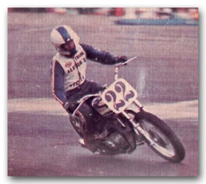 FRANK GILLESPIE ON TRIUMPH 750 MOTORRAD SAMMELKARTE DIRT FLATTRACK FLATTRACK - Bild 1 von 3