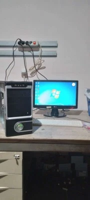 PC 08 ASROCK N68-S + CPU AMD PHENOM II X2 555 3.21 + 4 GB RAM DDR2 2X2GB PC6400U - Immagine 1 di 4