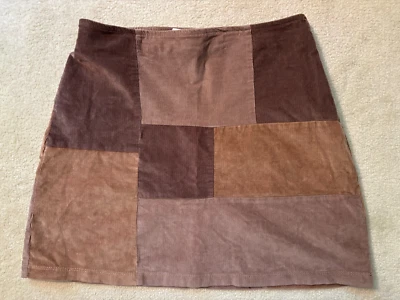 ¡Minifalda para mujer Hollister de pana tiro ultra alto! Parches marrones, talla S Foto 1 de 4