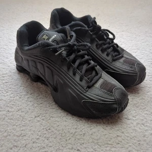 Nike Shox R4 scarpe da donna nere UK 5,5 Y2K scarpe da ginnastica vintage retrò anni 2000 - Foto 1 di 13