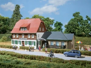 Auhagen 12239 posada del pueblo - kit - escala H0 y TT - nuevo en embalaje original - Imagen 1 de 3