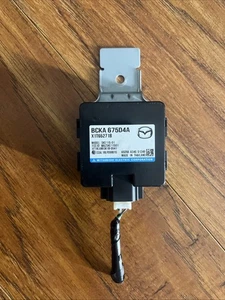 2019-2024 MAZDA 3 CX-30 KEYLESS ENTRY & TPMS RECEIVER MODULE OEM BCKA675D4A - Picture 1 of 6