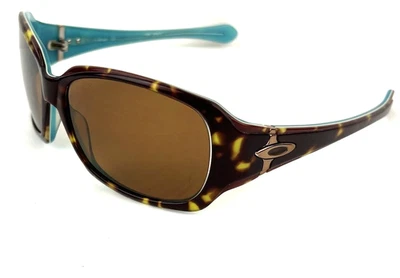 Gafas de sol Oakley Script marrón azul tortuga con lente degradada marrón 62 mm de colección Foto 1 de 4