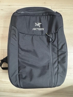 Mochila Arcteryx 6424-67893 Blade 30L Mochila de negocios/escuela/viaje Foto 1 de 4