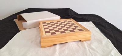 WOODEN TRAVELLING GAME BOX SET CHESS DOMINO BACKGAMMON CRIBBAGE DROUGHTS - Image 1 of 4