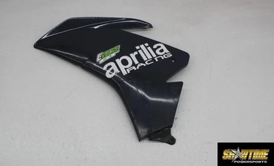 04-10 APRILIA RSV1000R CARENADO LADO MEDIO IZQUIERDO CAPUCHA PLÁSTICO (VER DESCP) Foto 1 de 4