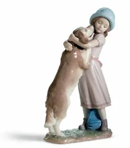 Lladro A Warm Welcome Dog Figurine 01006903 - Picture 1 of 2