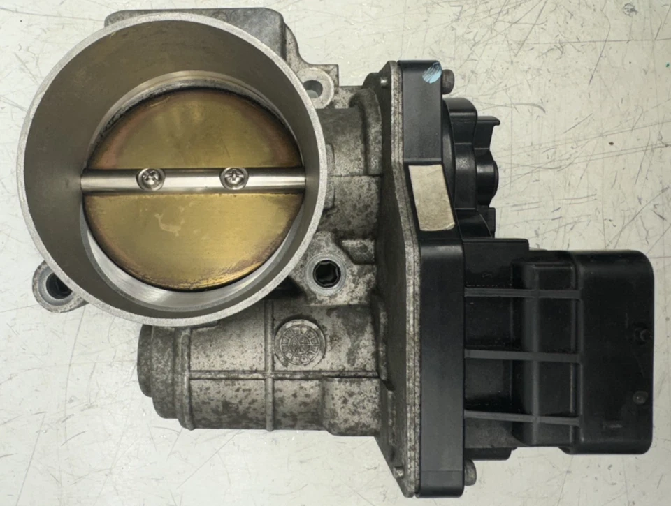 Módulo de montaje de cuerpo de válvula de acelerador Pontiac Grand Prix 2005-2008 3,8 L tracción delantera V6 OEM Foto 1 de 4