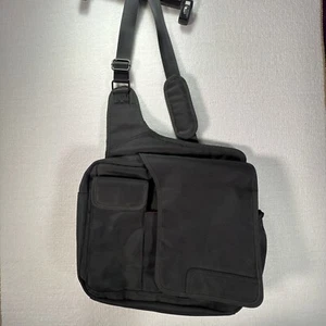 FAO Schwarz Baby Diaper Bag Cross Body Insulated Messenger Style Black - Picture 1 of 11