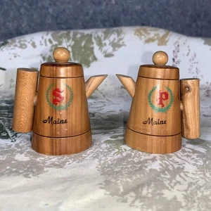 Vintage Holz Kaffeekanne Salz und Pfefferstreuer Maine Souvenir New England - Bild 1 von 7