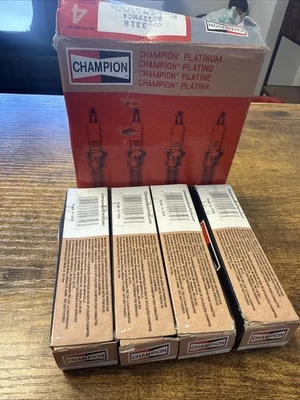 NEW.OPEN BOX Champion 3318 Platinum Spark Plugs (4 PACK) FREE SHIPPING - Image 1 of 2