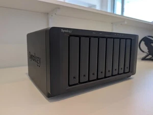 Synology DS1817+ 8Go | Bon état | Fonctionnel - Photo 1/6