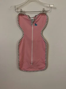 Love to Dream Swaddle Up Stripe with Wings NEWBORN 5-8.5lb NEW Pink - Picture 1 of 6
