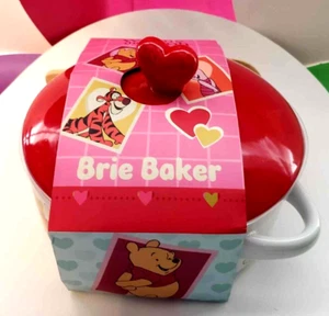 Disney Brie Baker Winnie The Pooh, 3 Piece Set Includes Base lid /Spoon,  400°F - Picture 1 of 7