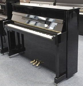 Yamaha B2 Silent Klavier, schwarz Hochglanz, gebraucht - Bild 1 von 7