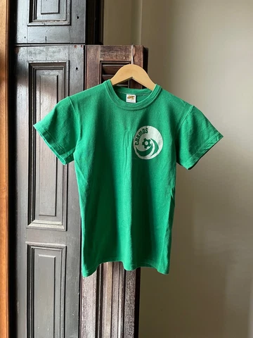 RARE 1970s NASL NEW YORK COSMOS RUSSELL ATHLETIC GOLD TAG T-SHIRT (YOUTH L) Cover