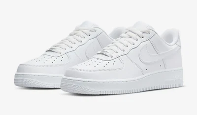 Nike Air Force 1 Low Triple Blanco CW2288-111 Zapatos para Hombre NUEVO Foto 1 de 4