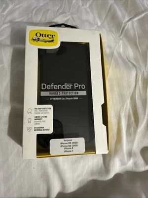 OtterBox Apple iPhone SE 2nd and 3rd Generation iPhone 8/7 Defender Case Black - Image 1 of 4