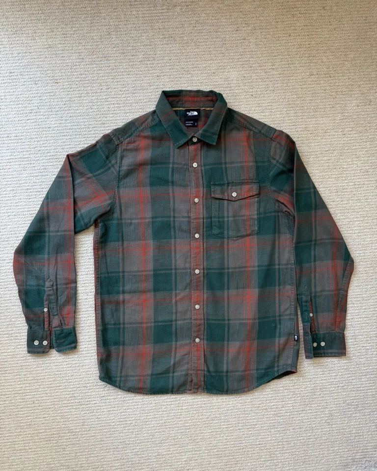 The North Face Men’s Shirt. Long Sleeve. Size Medium. Check Pattern. Excellent - Image 1 of 3
