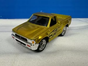 Maisto VHTF 1/55 Scale 1985 Toyota Tacoma Fifty 5s Pick Up Truck (Gold/Flames) - Picture 1 of 12