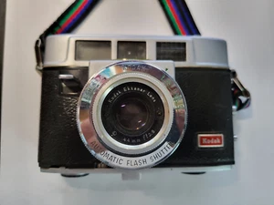 Kodak automatic 35b camera - Picture 1 of 3