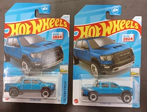 Hot Wheels - '23 Ram 1500 Lot Of 2 - Blue One With Wheel Error!! - Bild 1 von 1