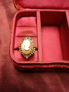Vintage Cameo Ring Sz 6 Adj White & Burnt Orange - Picture 1 of 24