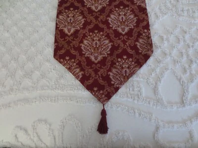 REGAL DESIGN Granate, Dorado, Blanco Borlas Reversible Corredor - 72" x 13-1/2" W Foto 1 de 4